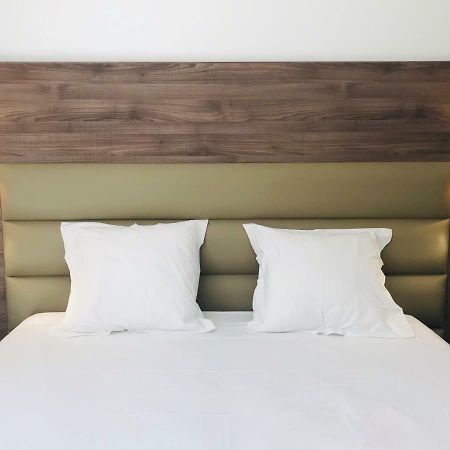 אביניון Yes Hotel מראה חיצוני תמונה