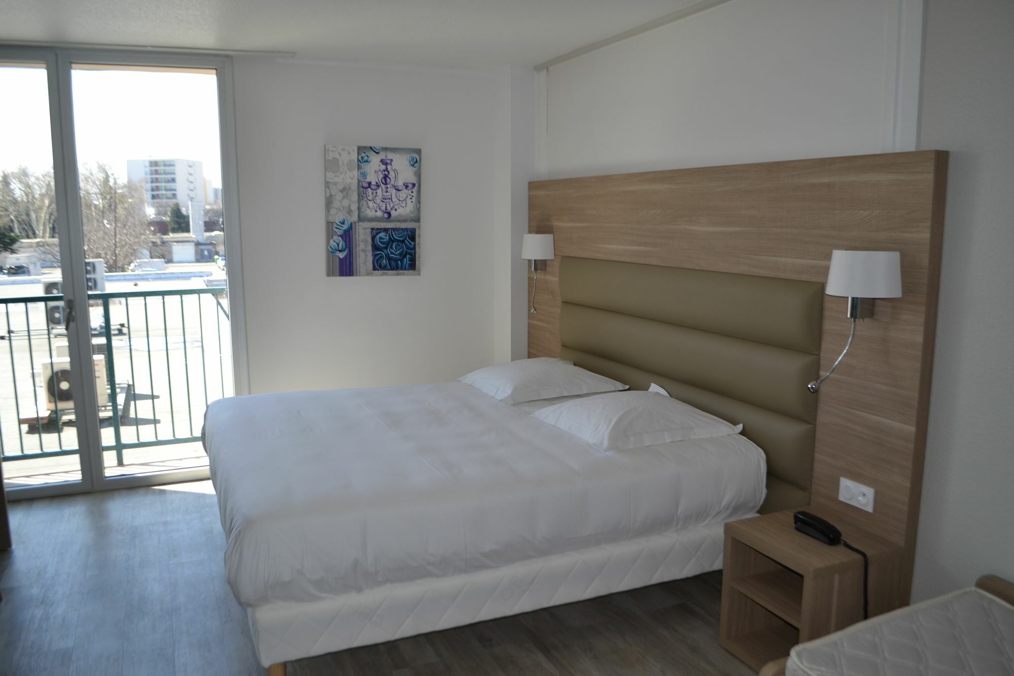 אביניון Yes Hotel מראה חיצוני תמונה